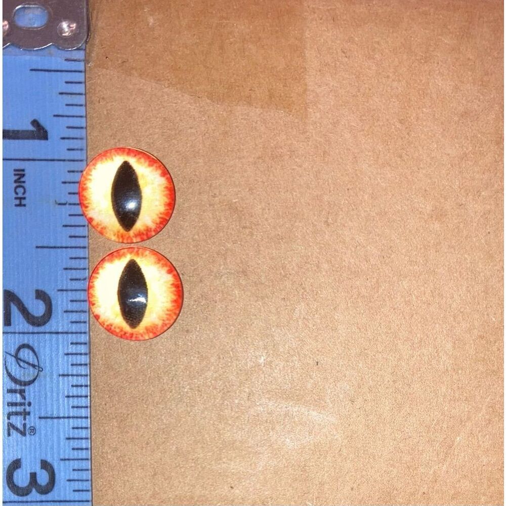 ☀️3/$9☀️ Handmade Yellow and Orange Reptile Eyeball Stud Earrings - Picture 2 of 3